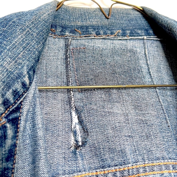 Vintage Distressed GUESS Denim jacket - Picture 9 of 11
